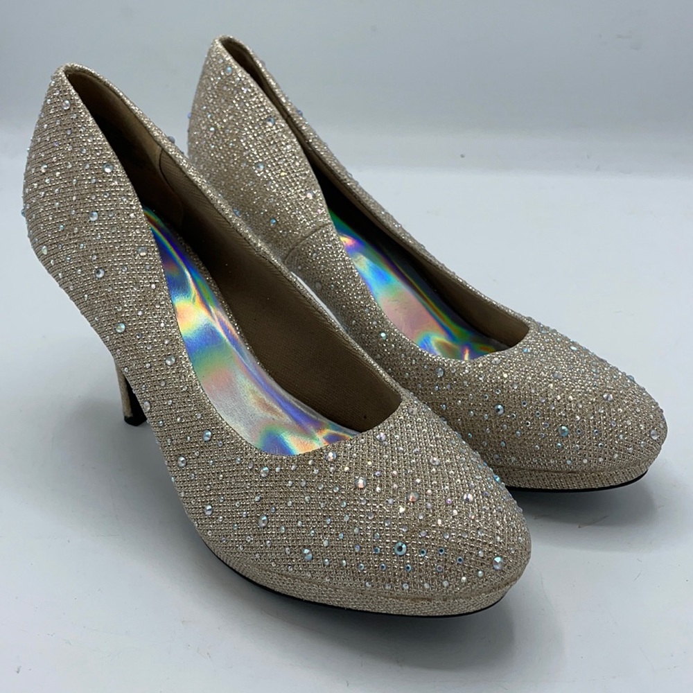 Silver slipper champagne colored rhinestone heels size 11